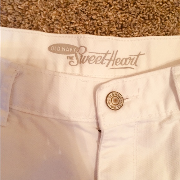 White shorts - Picture 3 of 3